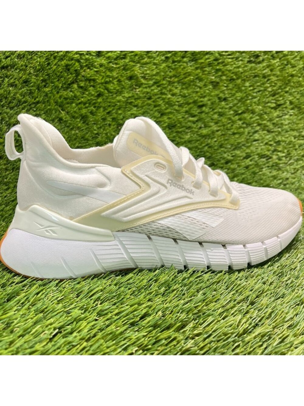 Reebok Nano Gym Womens Size 9 White Athletic Running Training Shoes Sneakers